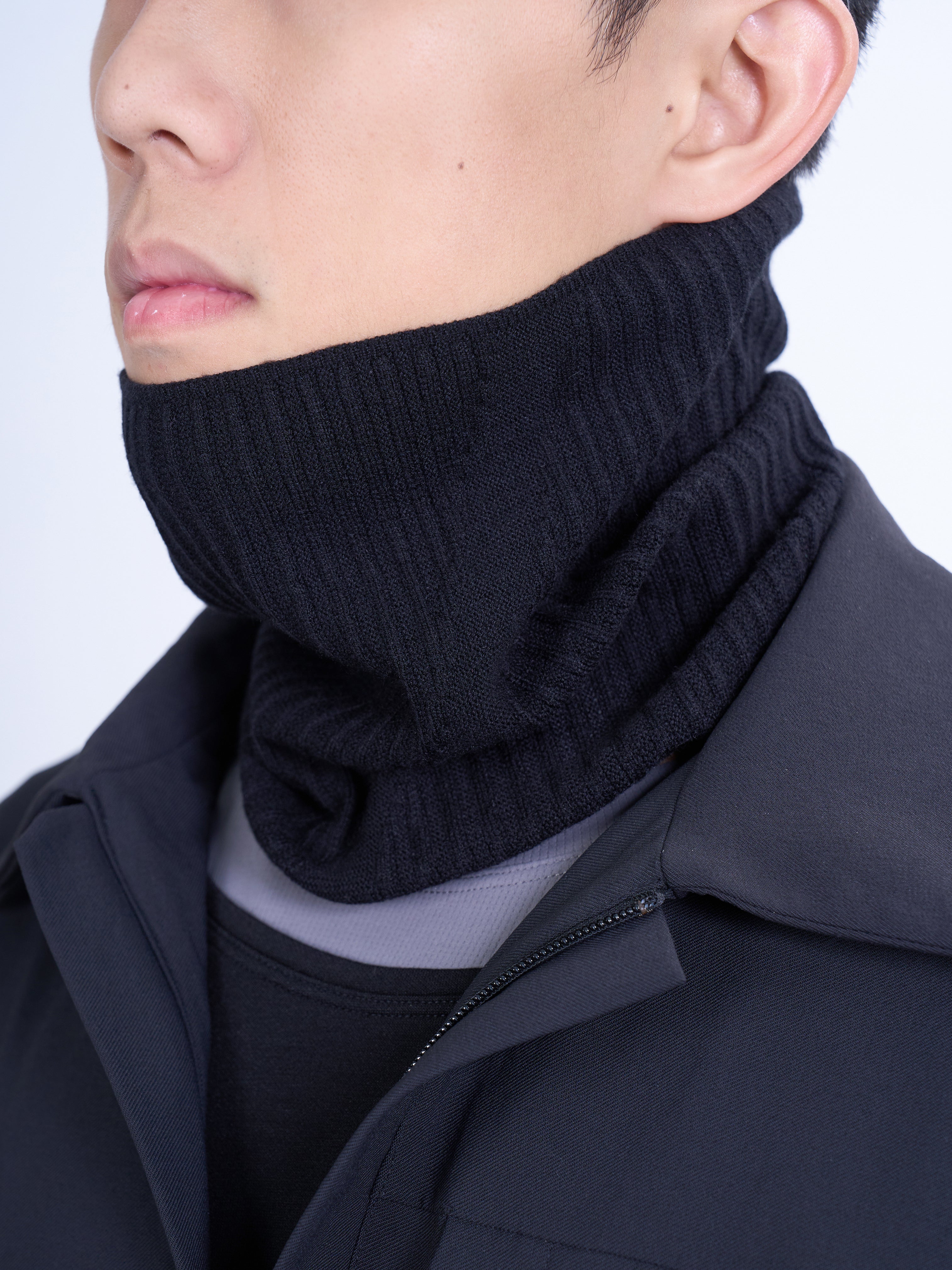 MUTE NECK WARMER