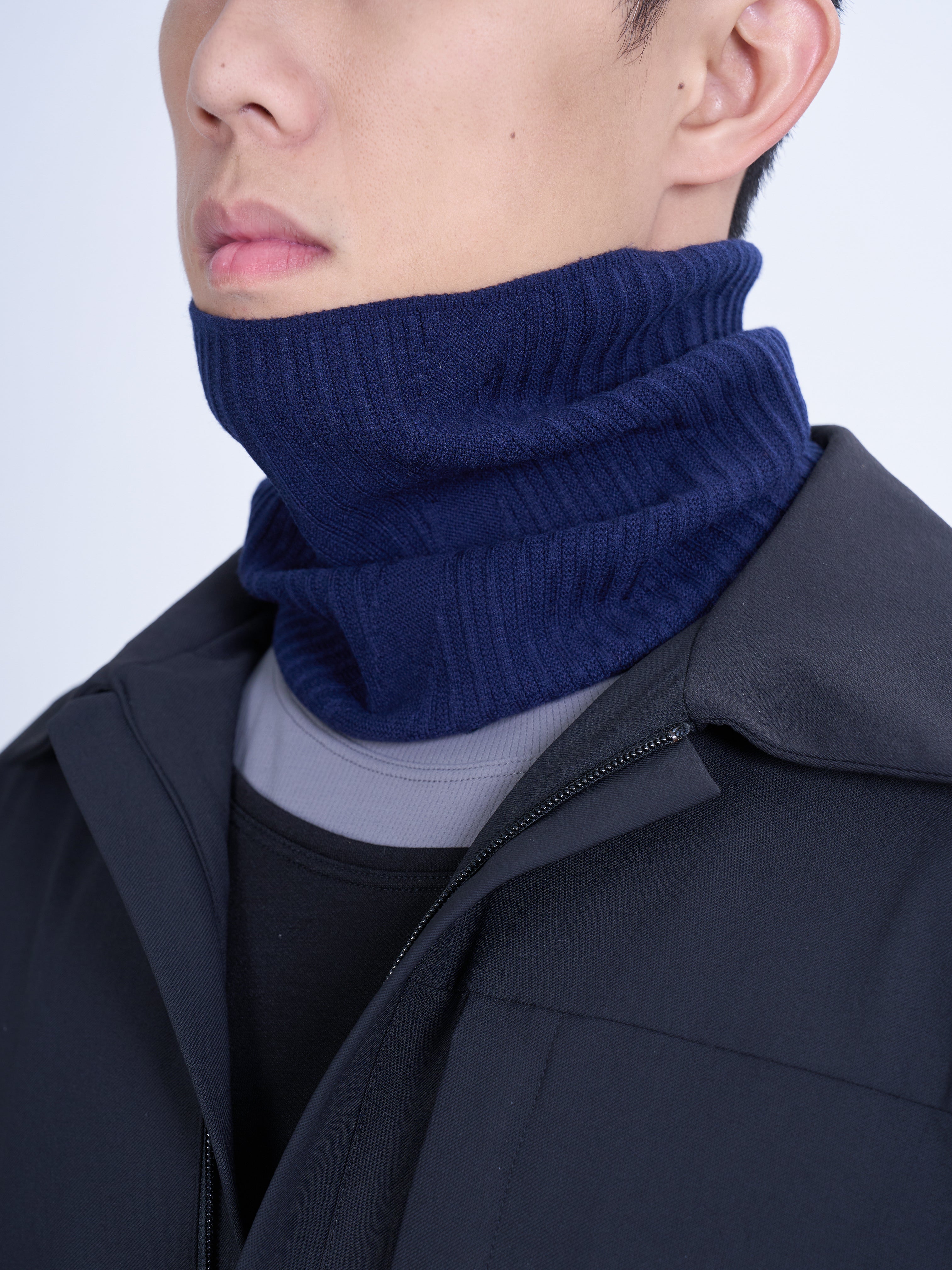 MUTE NECK WARMER