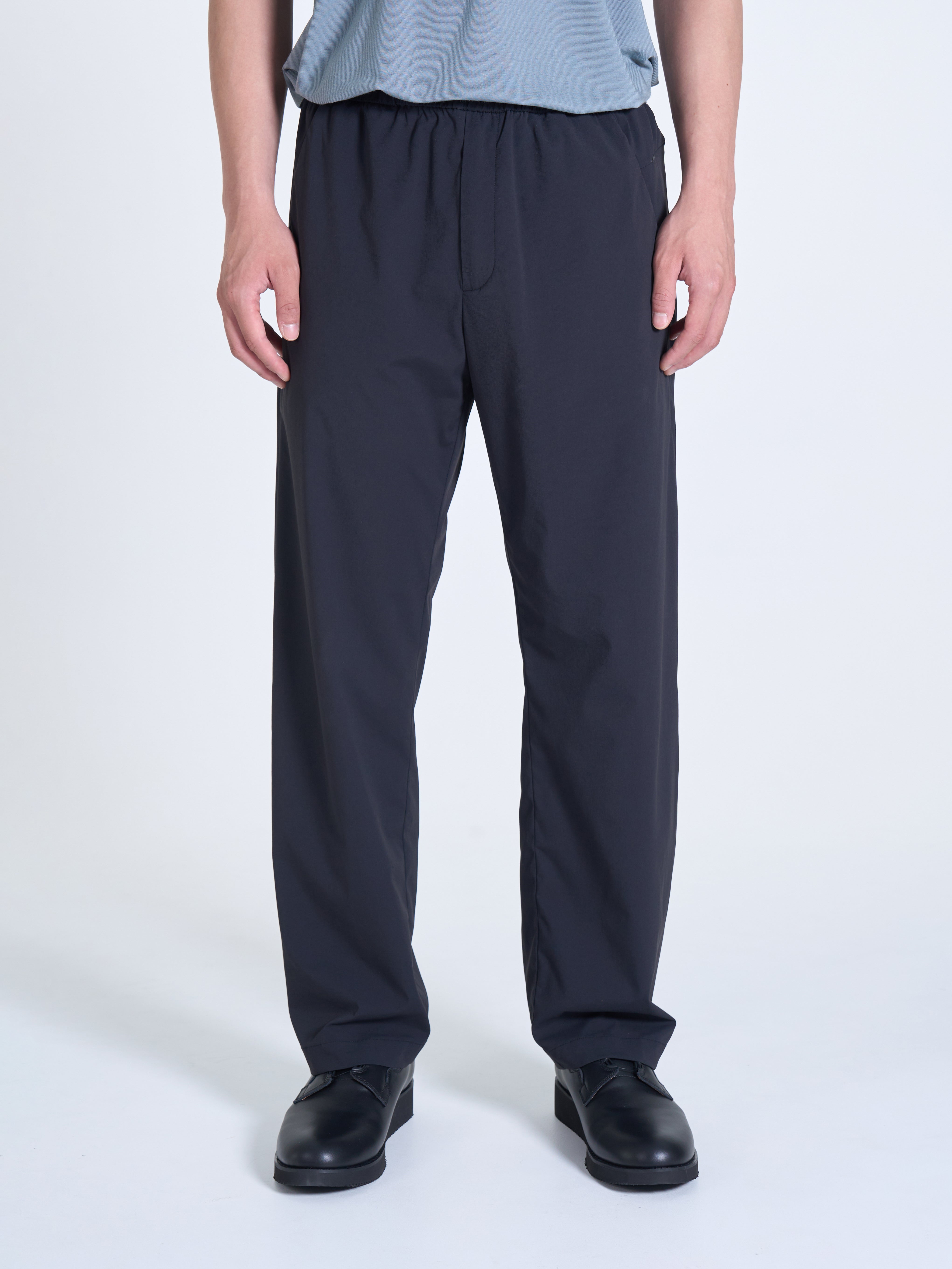 INTUITIVE FLUID TRACK PANTS BL