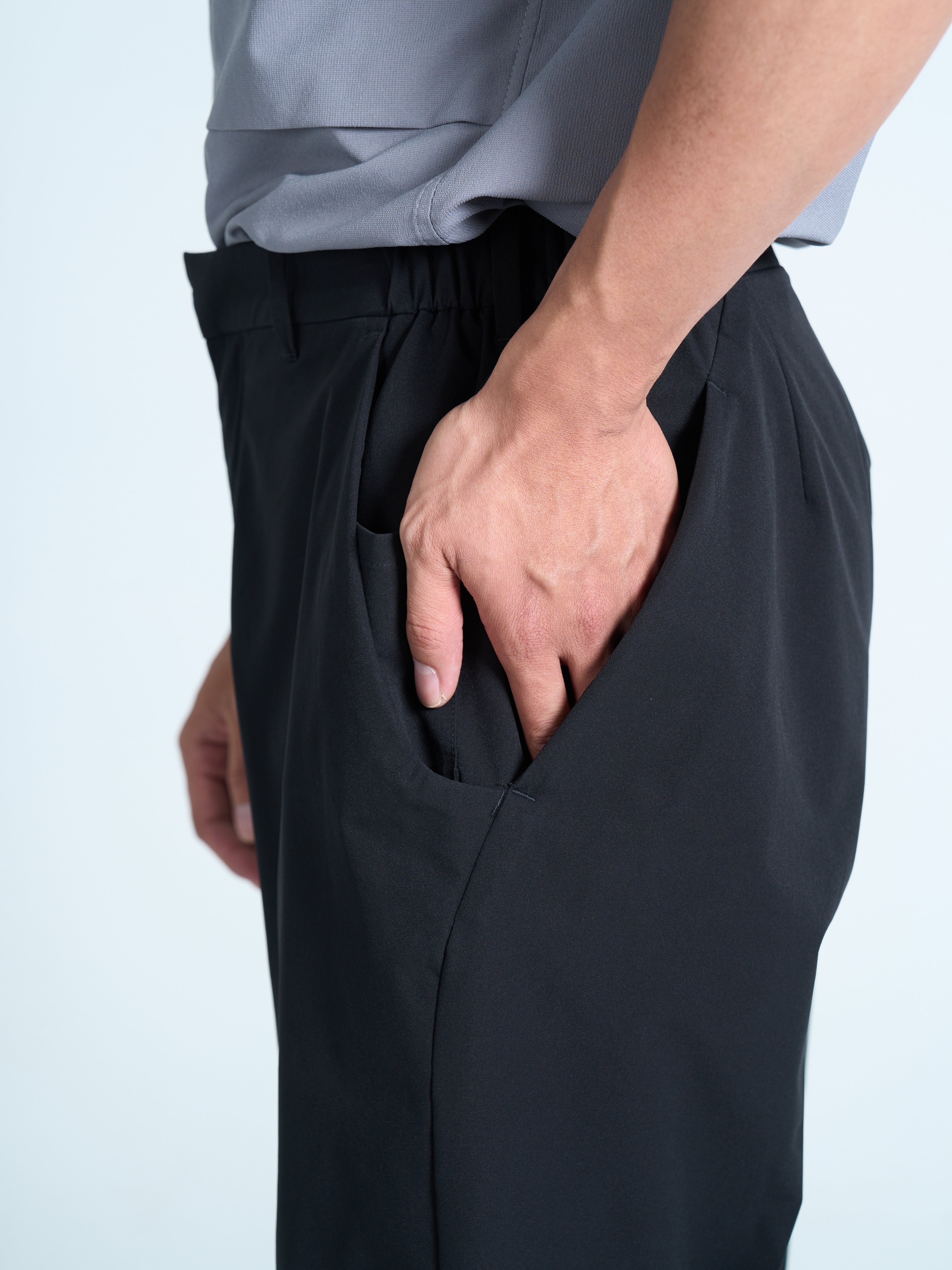 VECTOR FORM TROUSERS BL