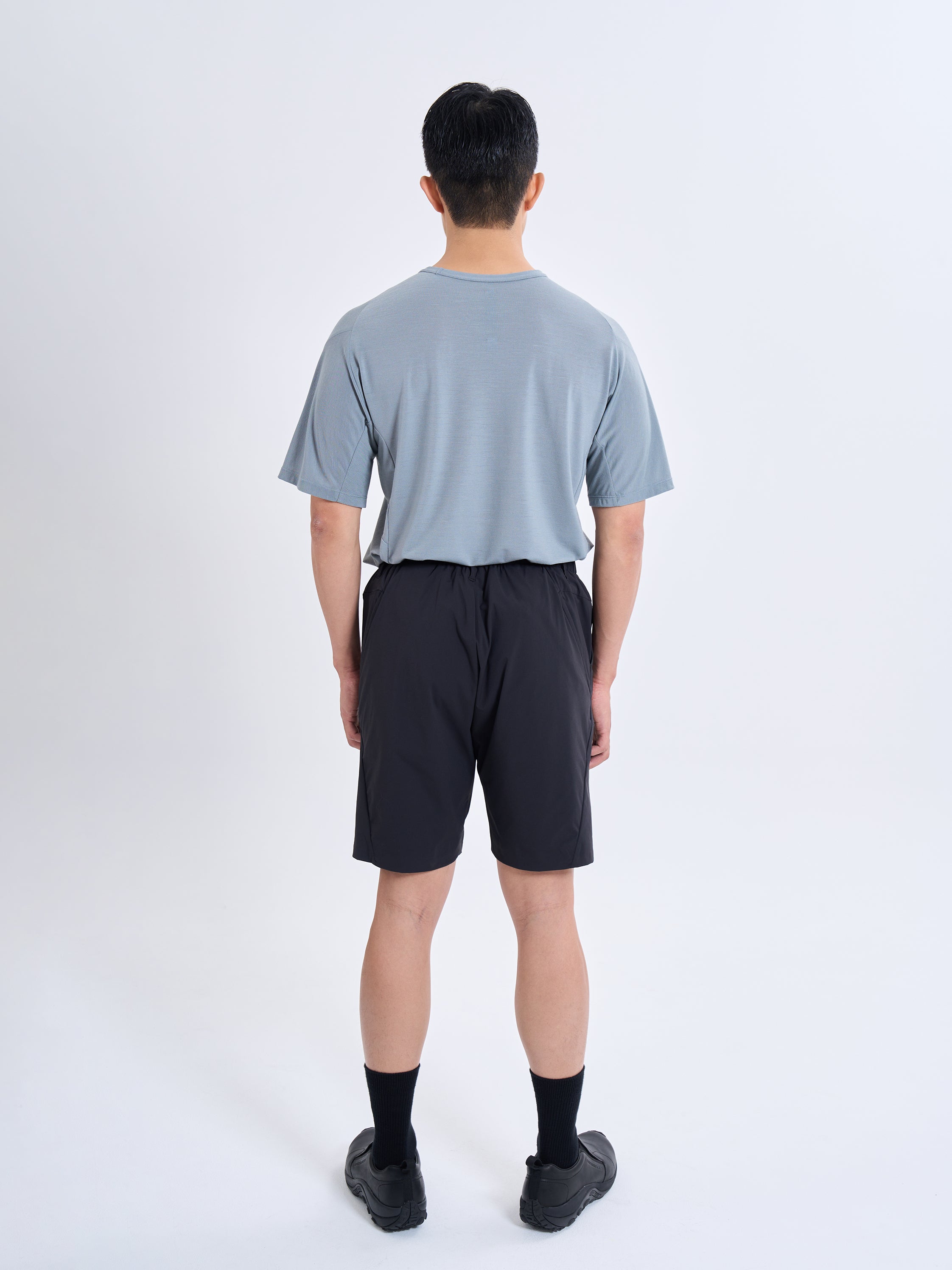 INTUITIVE REACH SHORTS BL