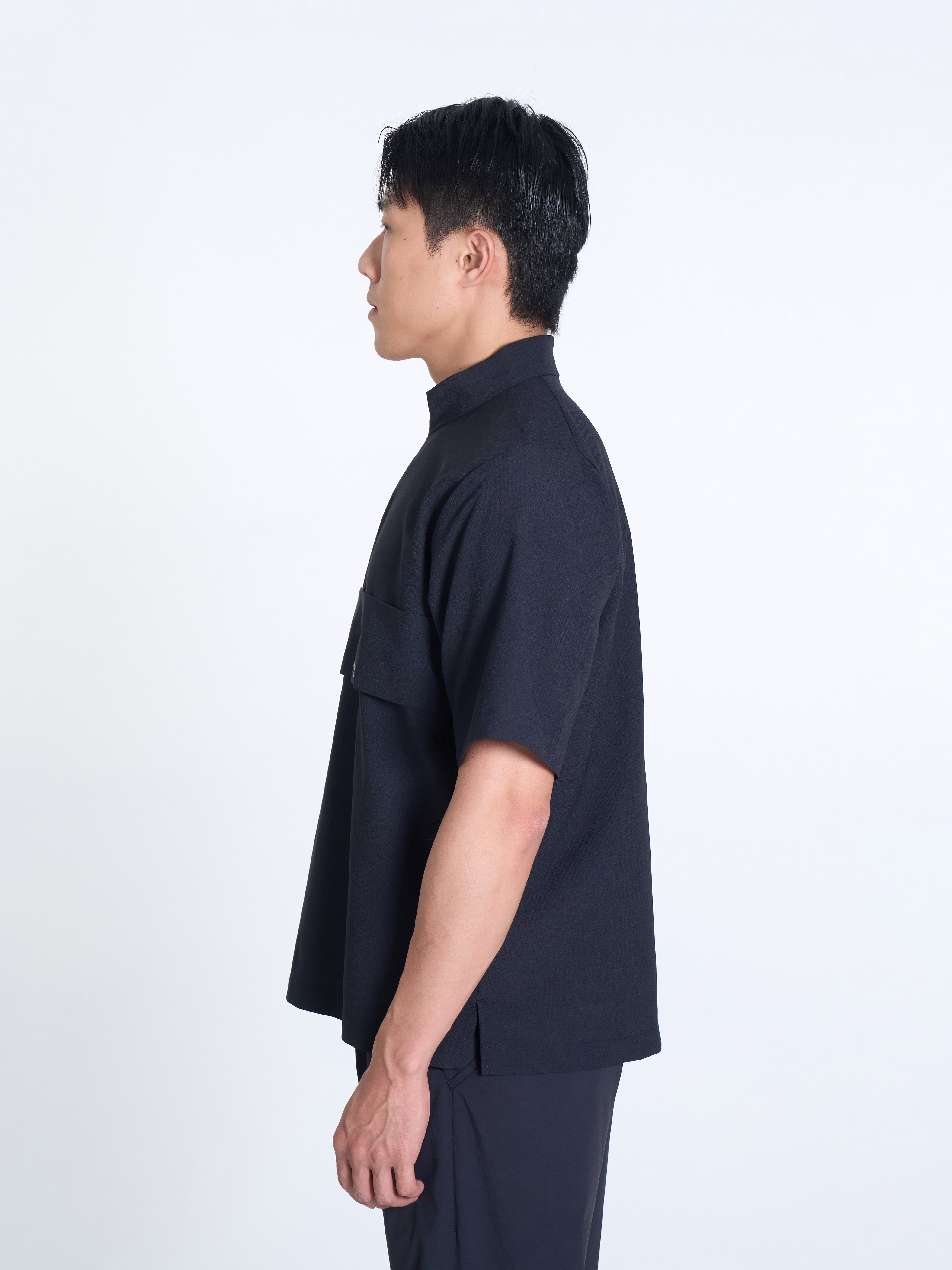 SHORT-SLEEVE QUARTER ZIP BL