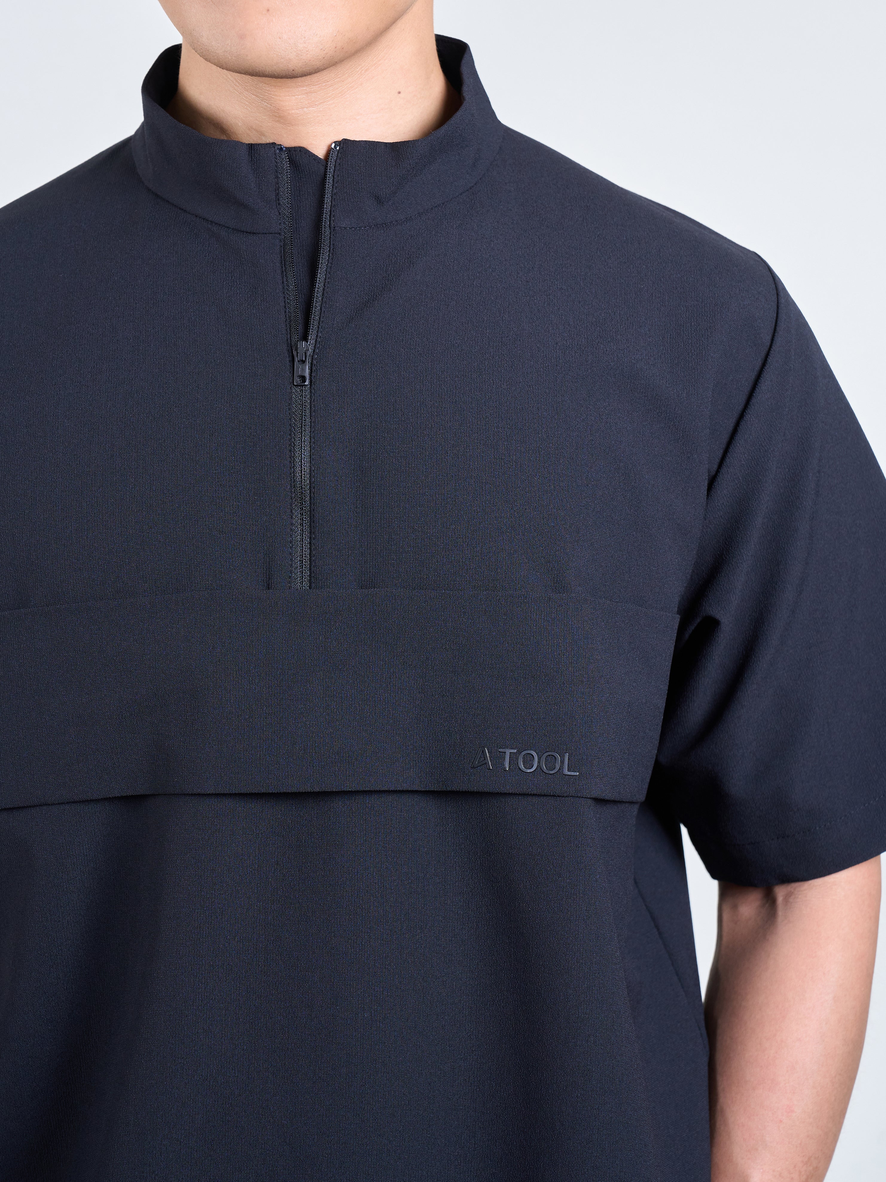 SHORT-SLEEVE QUARTER ZIP BL